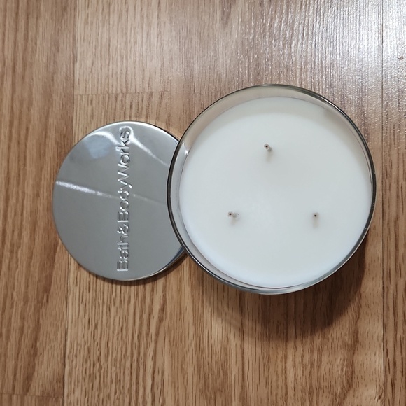 bath and body works Champagne Toast 3-Wick Candle - Picture 3 of 4